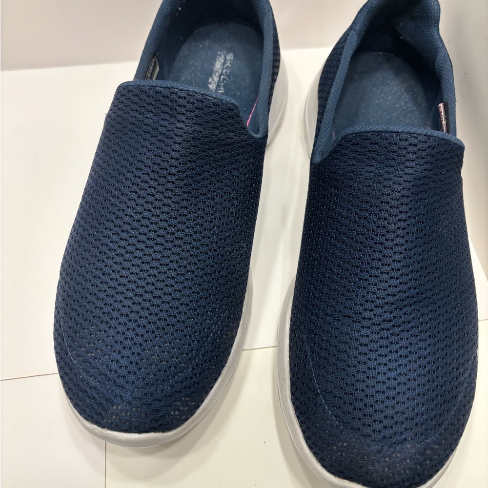 SKECHER GO WALK SLIP ON SHOES MEN SIZE 10 NAVY BLUE